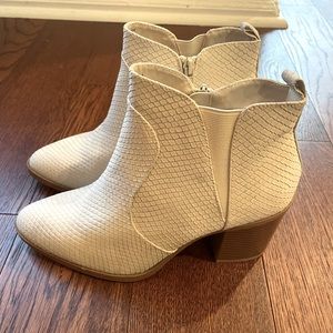MIA Off White Booties